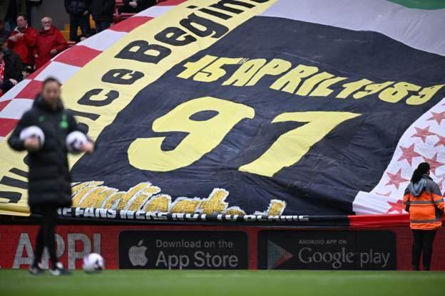 1713099871027015409.jpg 大乐透开奖结果查询-【英超】埃泽破门,罗伯逊救险,利物浦0-1水晶宫